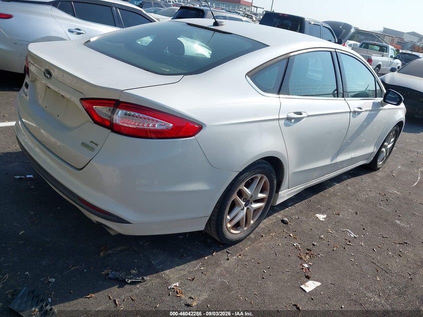 2015 FORD FUSION auction photo 4