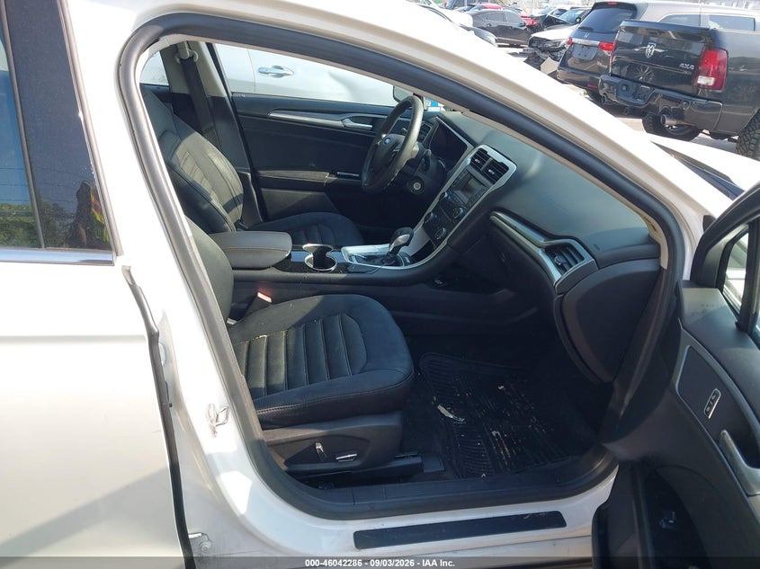 2015 FORD FUSION auction photo 5