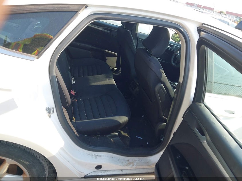 2015 FORD FUSION auction photo 8