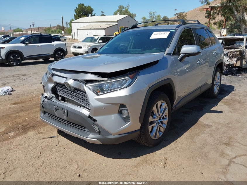 2021 Toyota Rav4 Limited, Front & Rear, IAAI, VIN JTMY1RFV8MD063286 — photo 2
