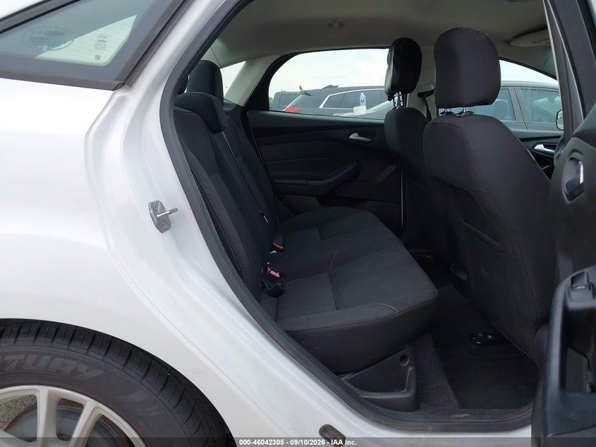 2016 FORD FOCUS auction photo 8
