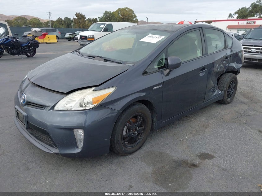 2013 TOYOTA PRIUS auction photo 2