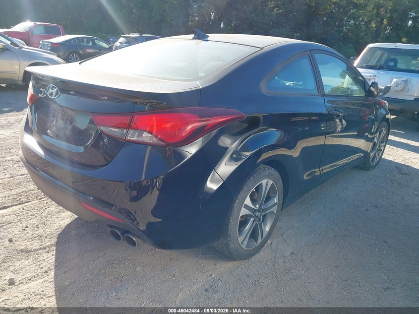 2014 HYUNDAI ELANTRA auction photo 4
