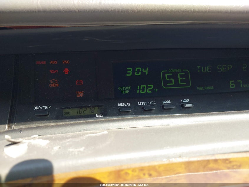 2004 TOYOTA AVALON auction photo 7