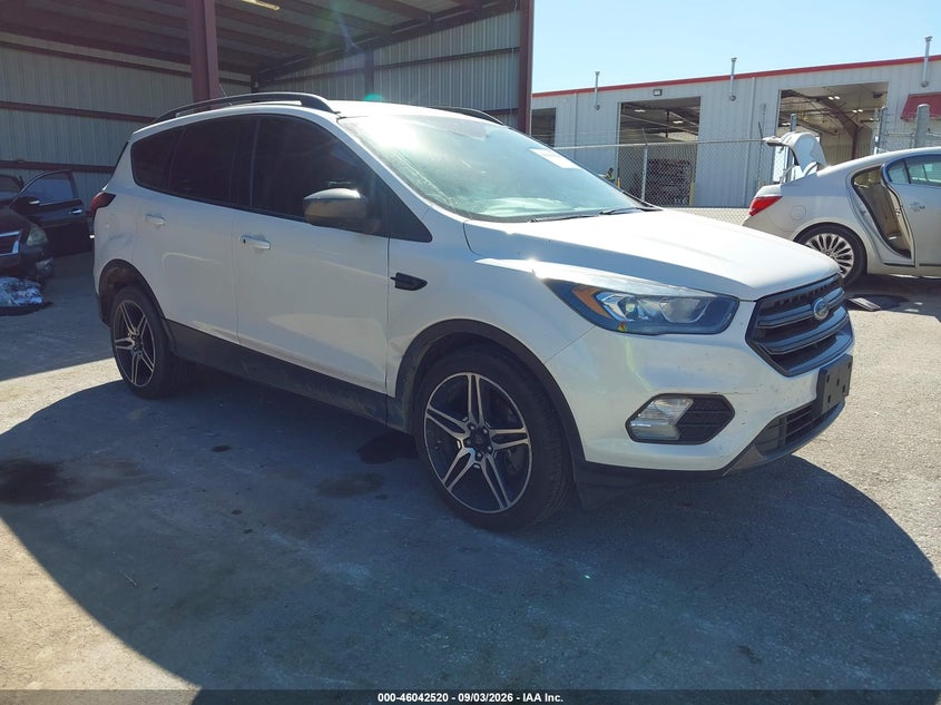 Vin: 1fmcu9hd5kua54074, lot: 46541975, ford escape sel 2019 img_1