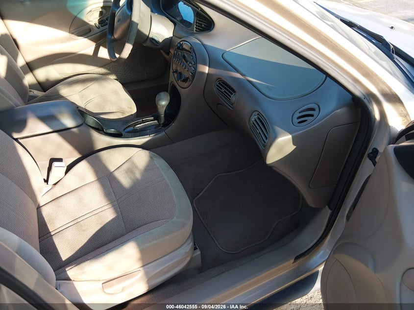 1998 FORD TAURUS auction photo 5