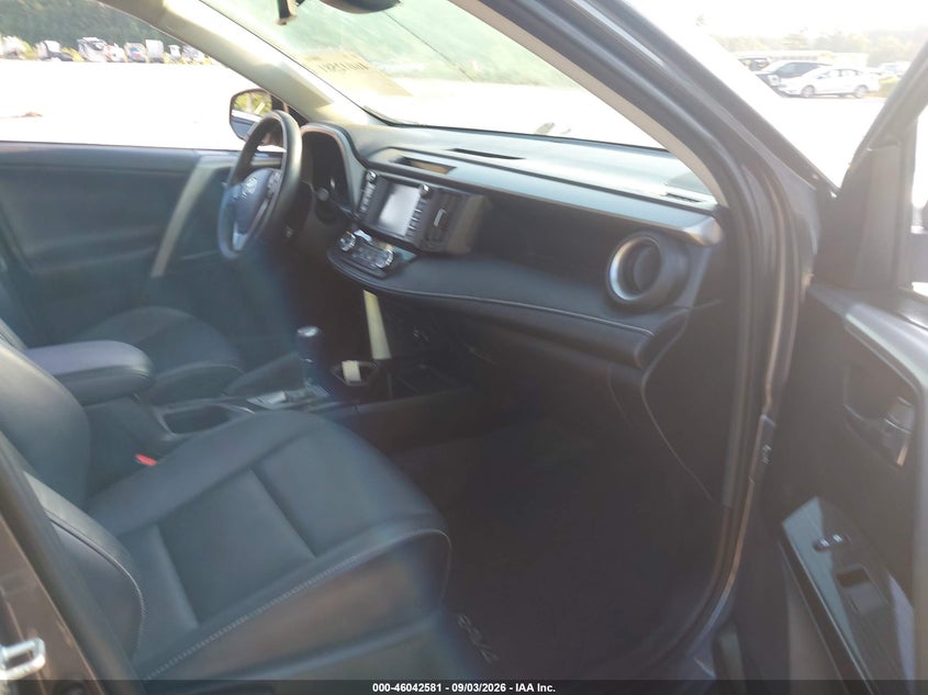 TOYOTA RAV4 - zdjęcie 5