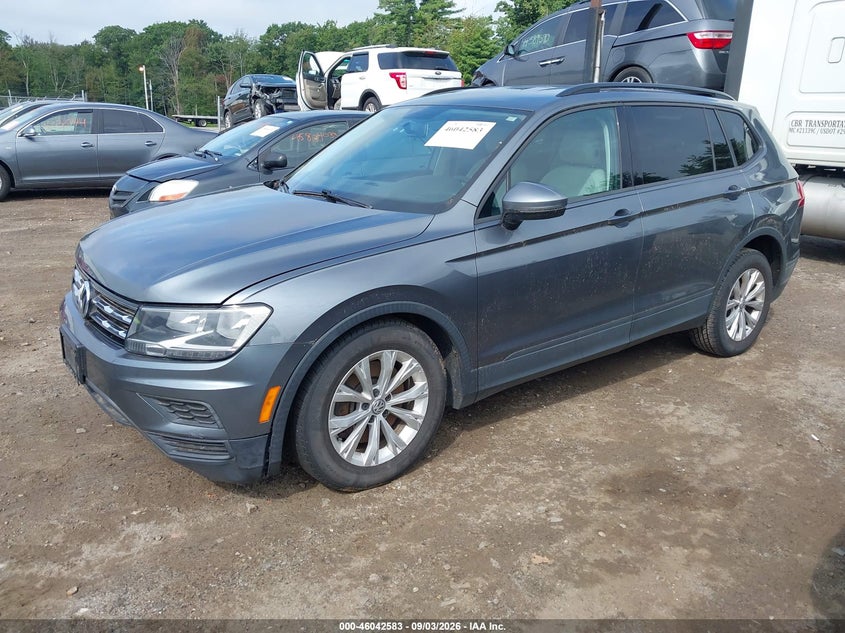 2018 VOLKSWAGEN TIGUAN auction photo 2
