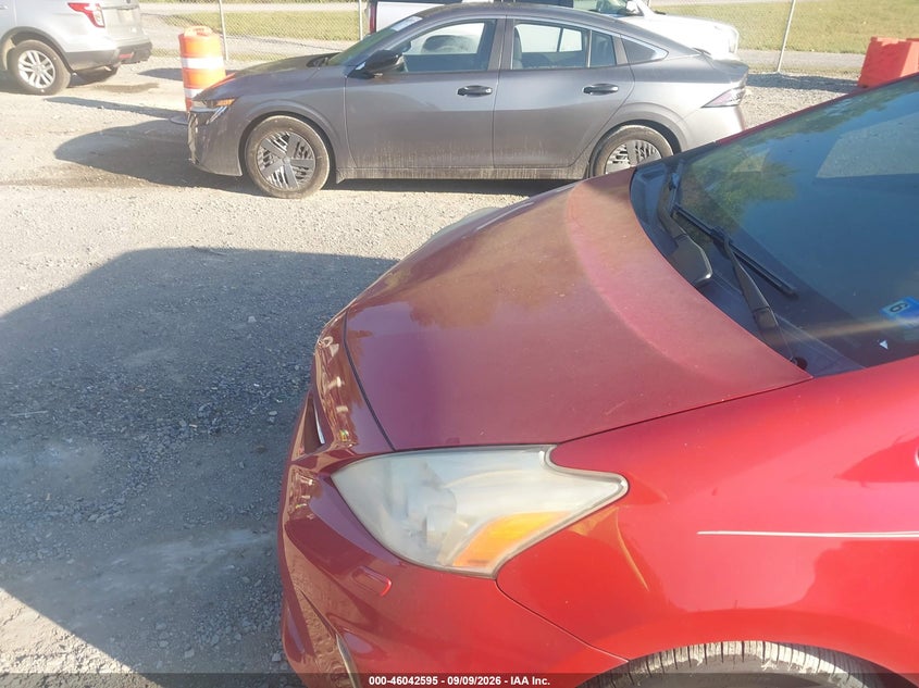 2014 TOYOTA PRIUS V auction photo 6