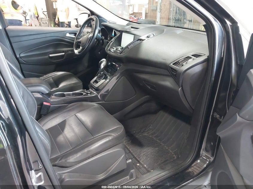2014 FORD ESCAPE auction photo 5