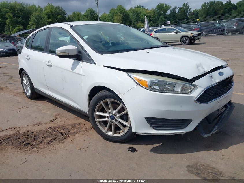 Vin: 1fadp3k24fl315703, lot: 46542097, ford focus se 2015 img_1