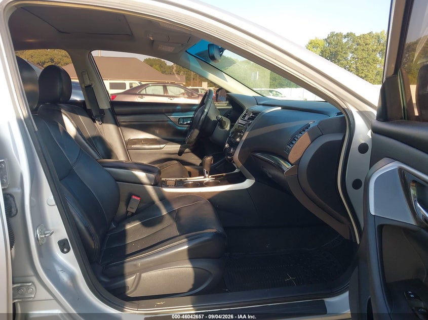 2013 NISSAN ALTIMA auction photo 5