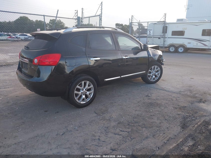 2013 NISSAN ROGUE auction photo 4