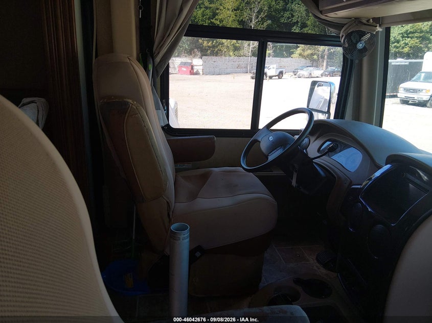 2014 FORD F53 auction photo 5