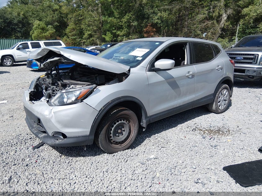 Vin: jn1bj1cp3kw241879, lot: 46542148, nissan rogue sport s 20192