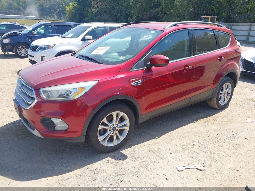 Vin: 1fmcu0gd4hub57217, lot: 46542263, ford escape se 20172