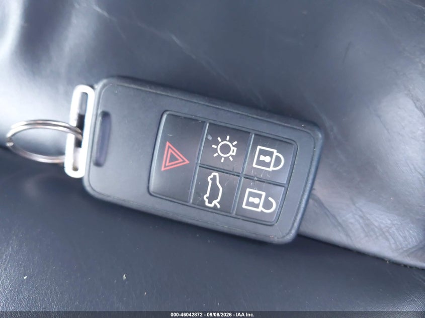 VOLVO V60 2015 VIN YV140MEK9F1247131