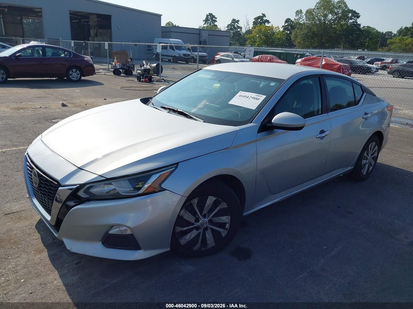 2020 NISSAN ALTIMA auction photo 2