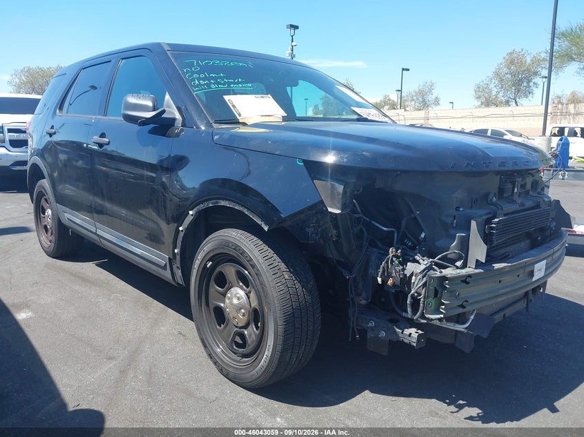 Vin: 1fm5k8at6jgc74797, lot: 46542514, ford police interceptor utility 2018 img_1
