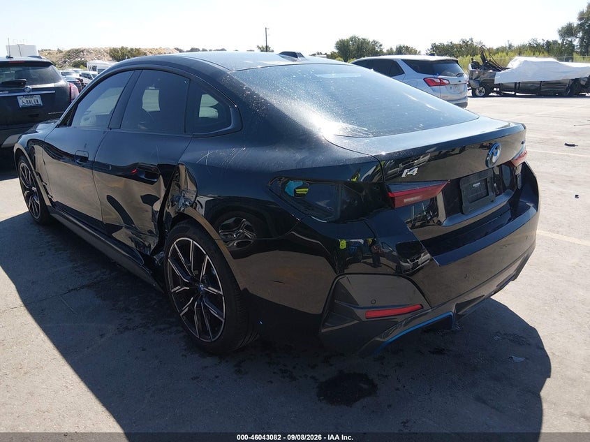 Vin: wby73aw05nfn03836, lot: 46542537, bmw i4 edrive40 20223