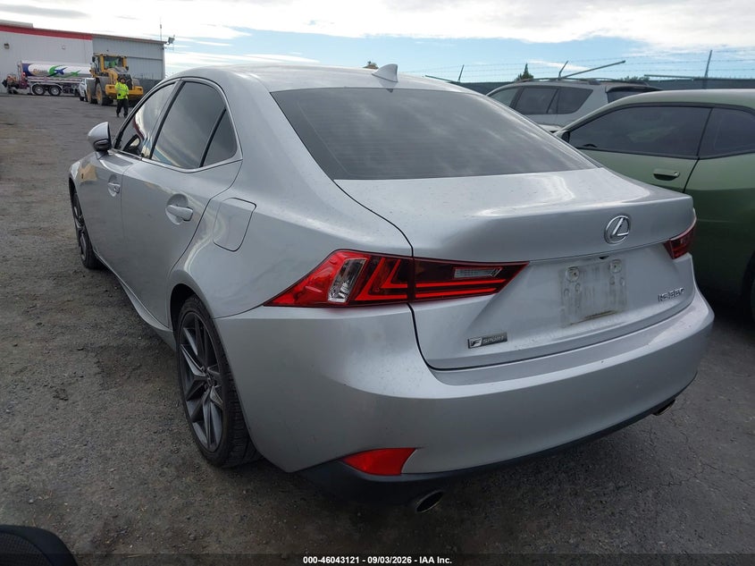 Photo 3 - LEXUS IS 350
