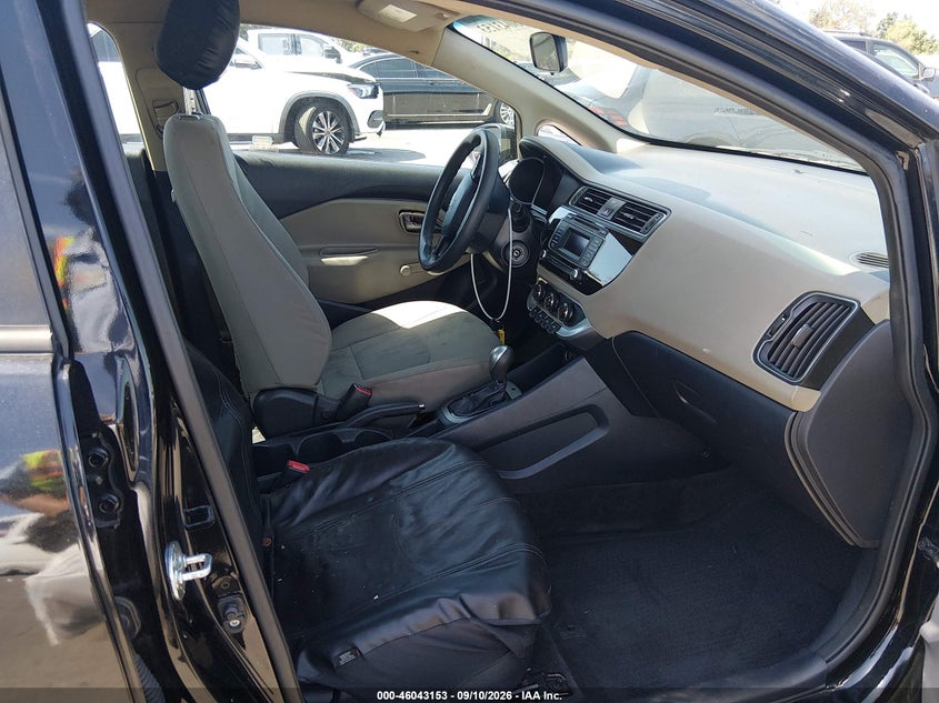 2017 KIA RIO auction photo 5