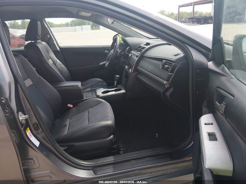 2013 TOYOTA CAMRY auction photo 5