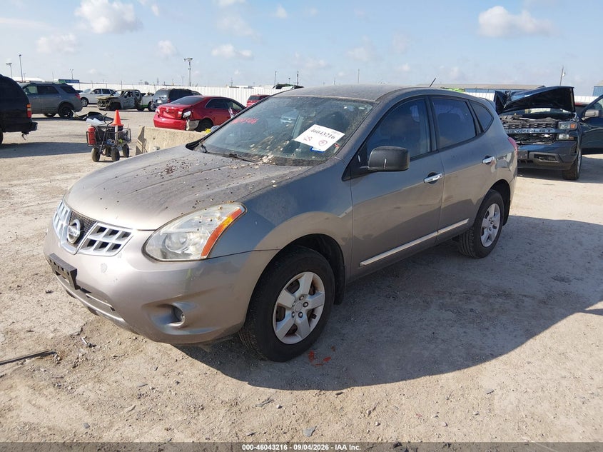2012 NISSAN ROGUE auction photo 2