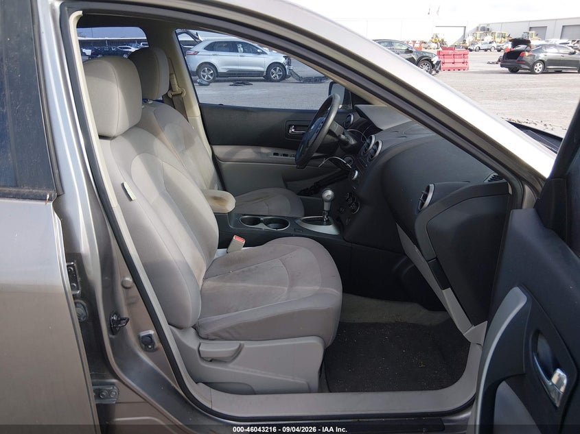 2012 NISSAN ROGUE auction photo 5