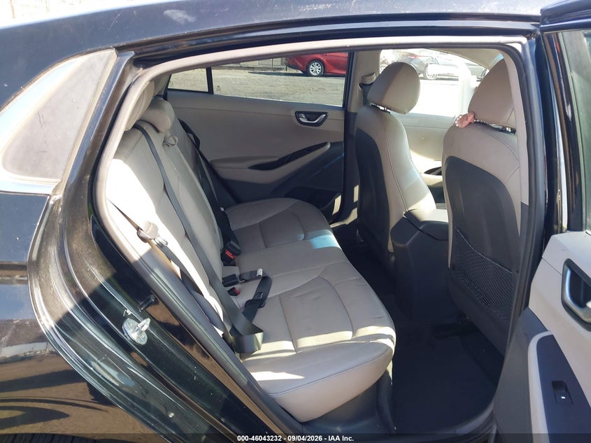 HYUNDAI IONIQ HYBRID 2017 VIN KMHC85LC3HU021059