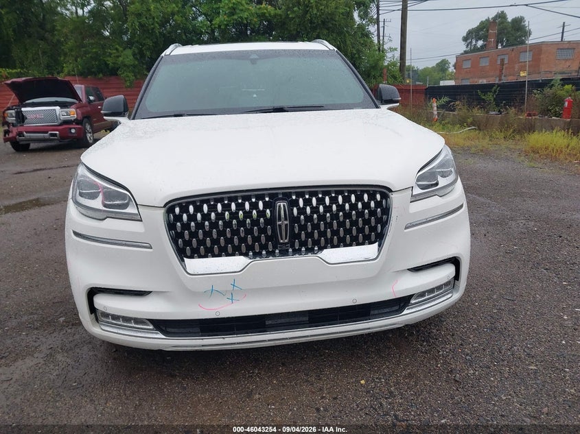 LINCOLN AVIATOR 2023 VIN 5LM5J9XC5PGL13532