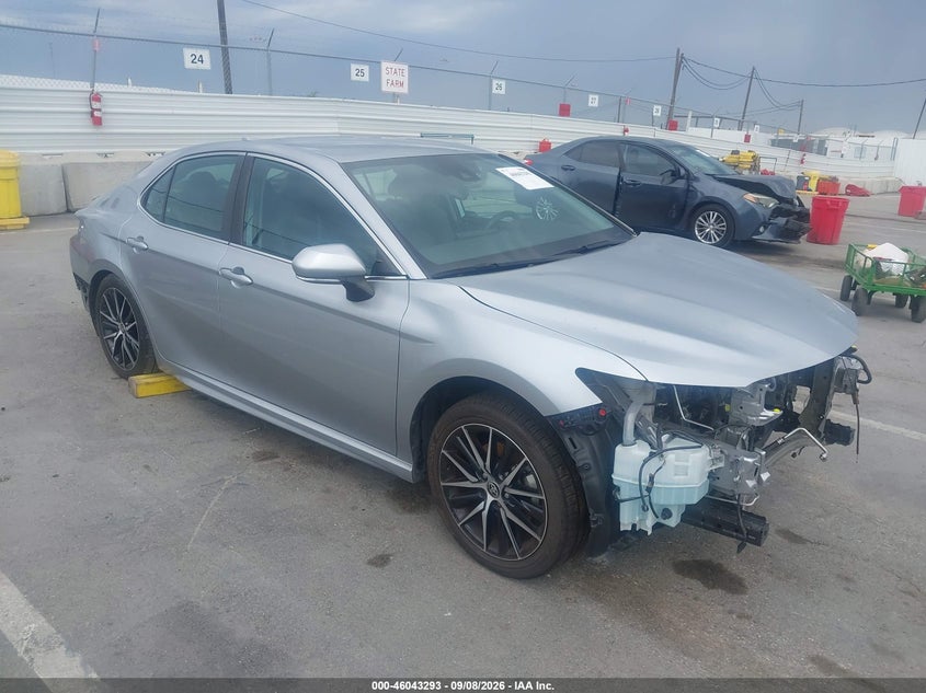 Vin: 4t1t11ak8nu689801, lot: 46542748, toyota camry se 2022 img_1