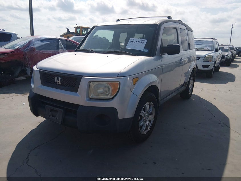 2006 HONDA ELEMENT auction photo 2