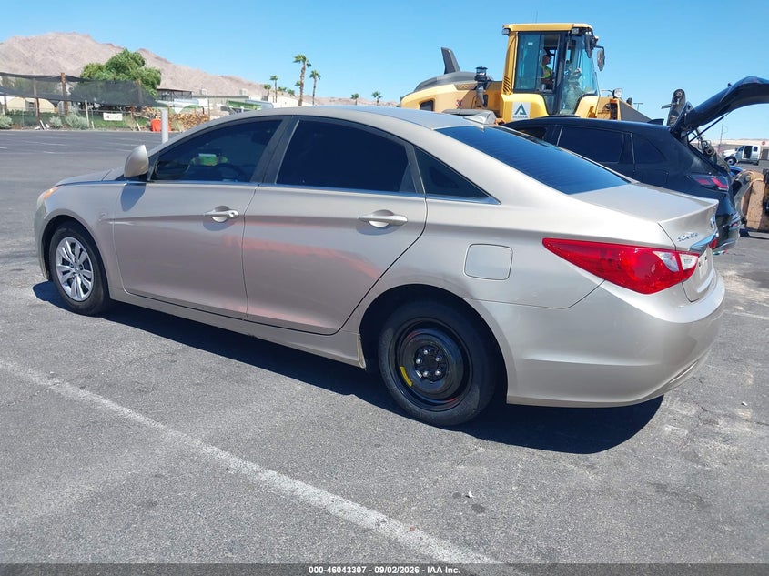 2012 HYUNDAI SONATA SEDAN 2.4L I-4 DI, DOHC, VVT, REGULAR , 190HP