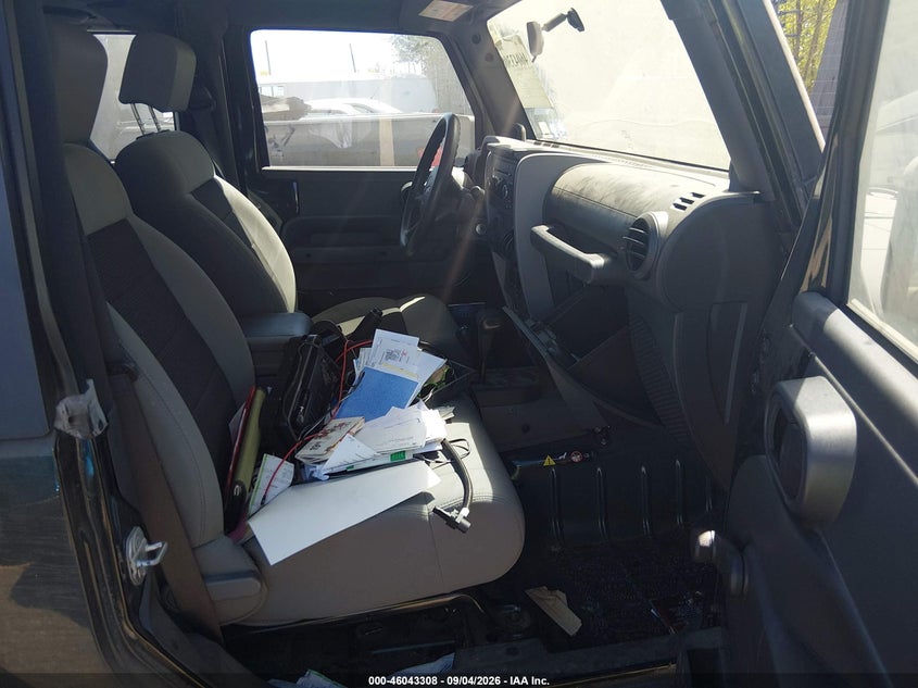 2010 JEEP WRANGLER auction photo 5