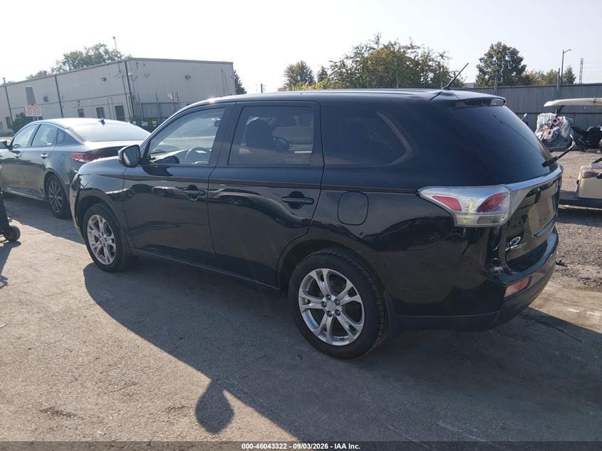 2014 MITSUBISHI OUTLANDER auction photo 3