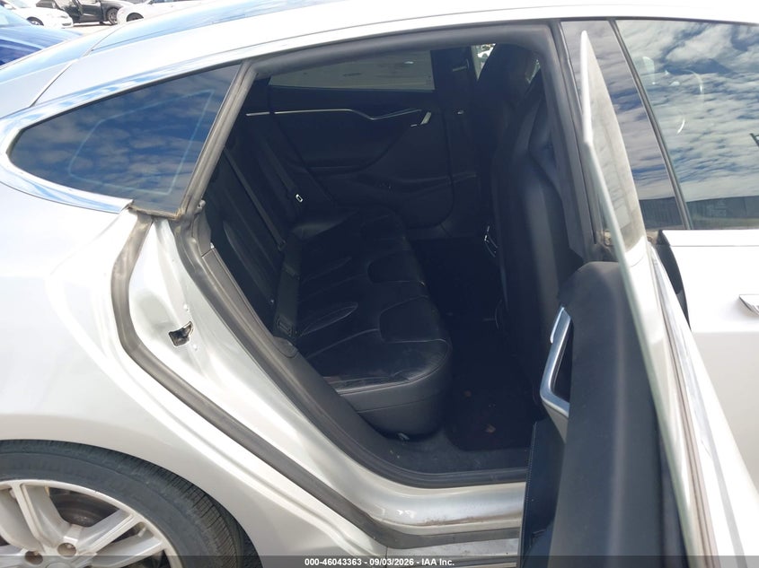 TESLA MODEL S 2016 VIN 5YJSA1E2XGF126352