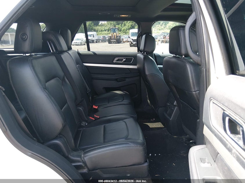 2016 FORD EXPLORER auction photo 8
