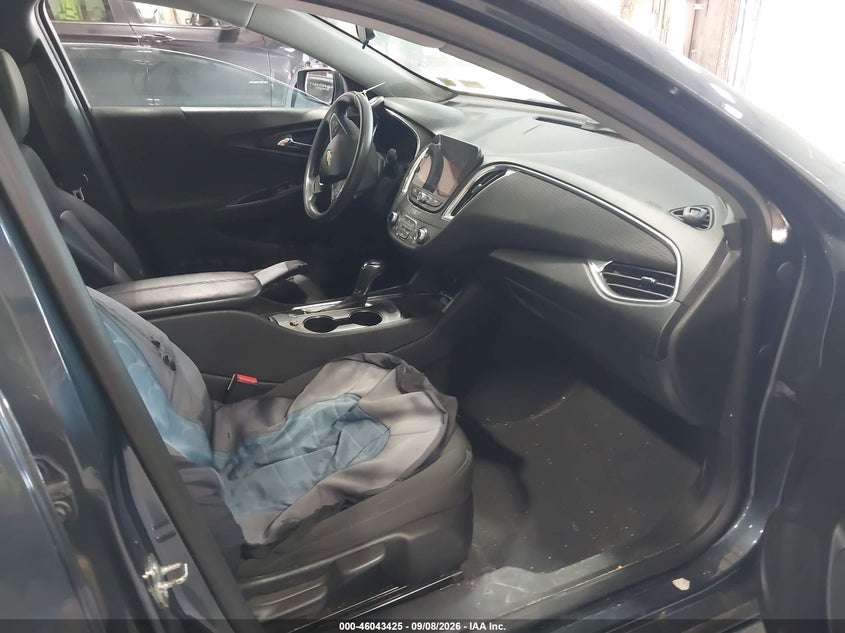 2019 CHEVROLET MALIBU auction photo 5