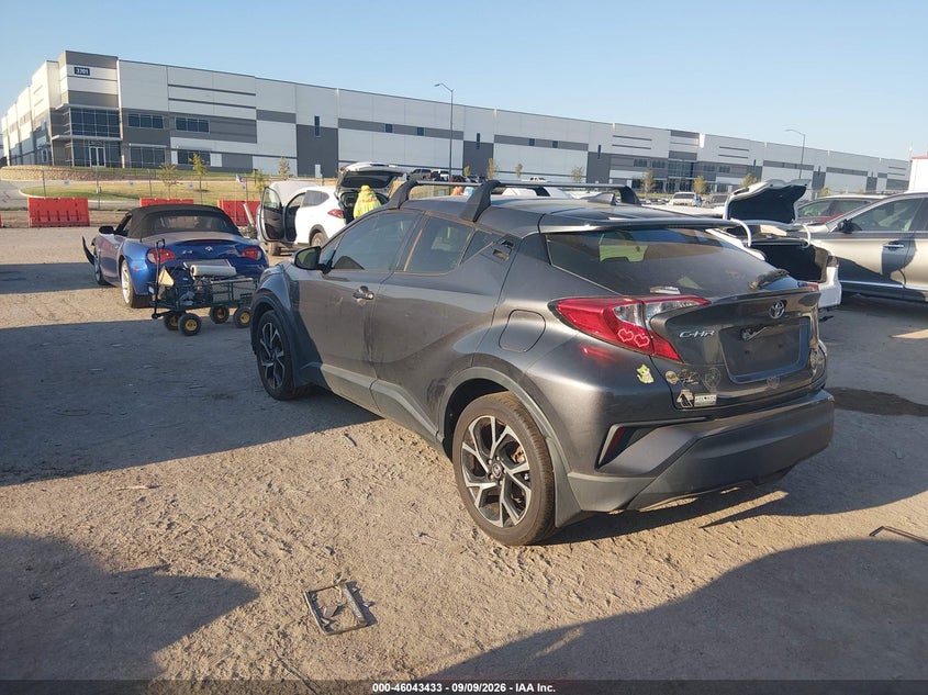 Vin: jtnkhmbx5l1083907, lot: 46542889, toyota c-hr xle 20203