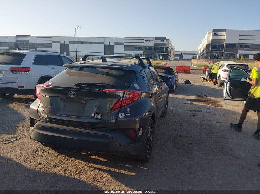 Vin: jtnkhmbx5l1083907, lot: 46542889, toyota c-hr xle 20204