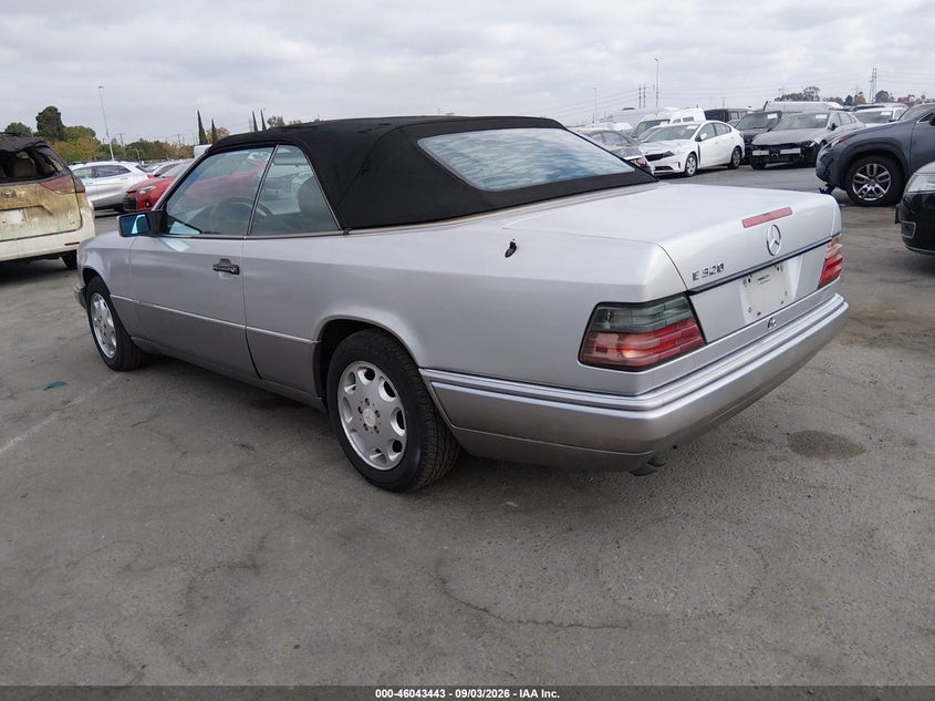 1995 MERCEDES-BENZ E auction photo 3