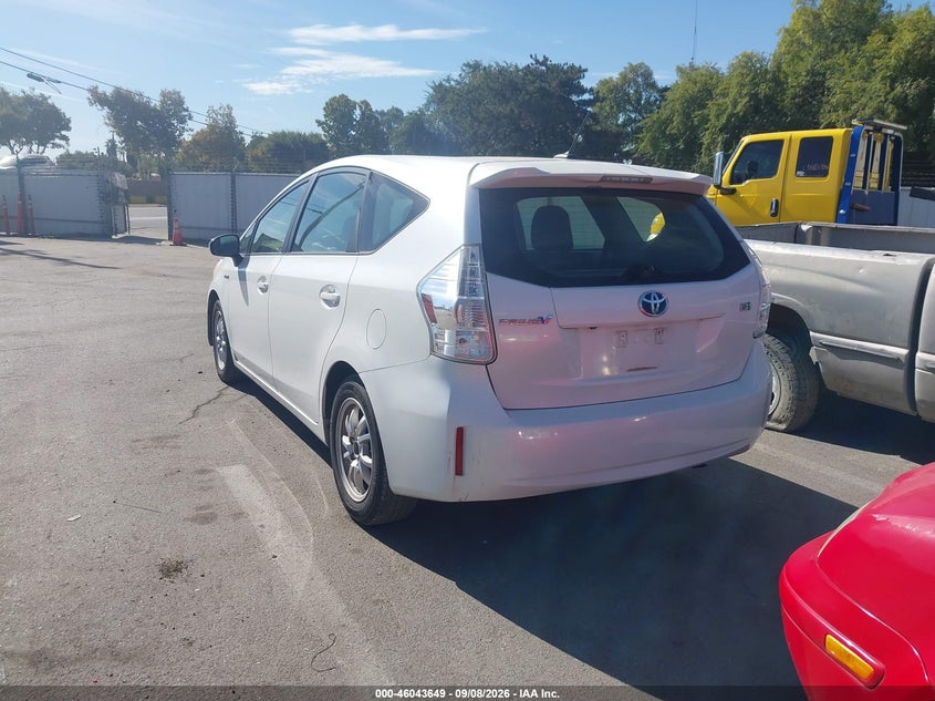 2012 TOYOTA PRIUS V auction photo 3