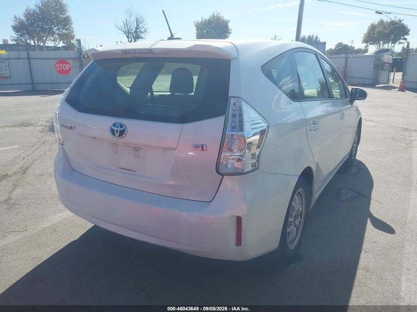 2012 TOYOTA PRIUS V auction photo 4