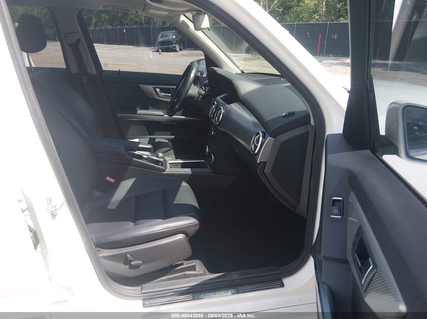 MERCEDES-BENZ GLK 350 2015 VIN WDCGG5HB0FG427198
