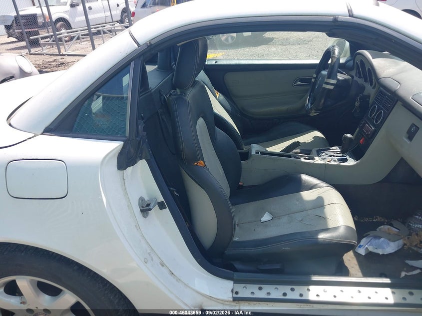 1998 MERCEDES-BENZ SLK 230 auction photo 8