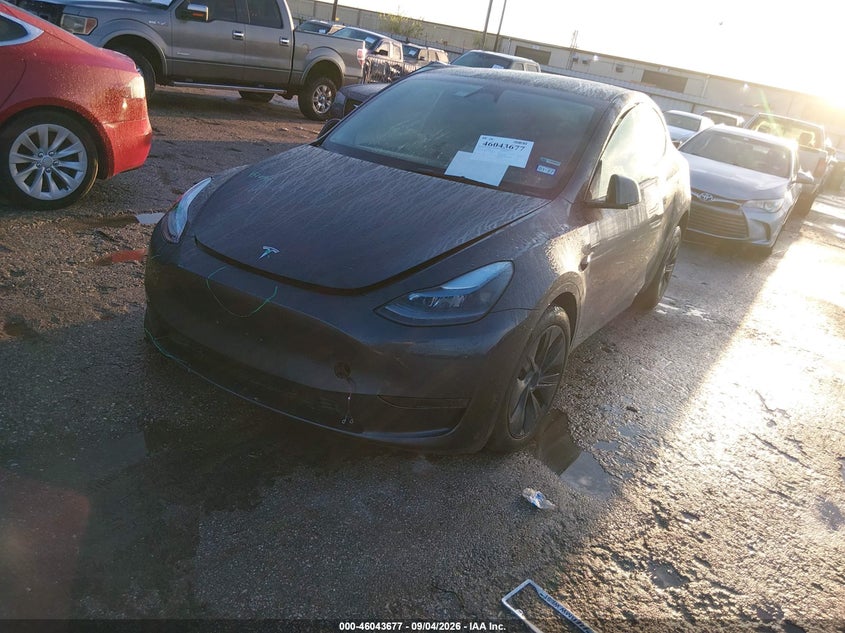 Vin: 7saygded2sa363096, lot: 46543132, tesla model y long range dual motor rear-wheel drive 20252
