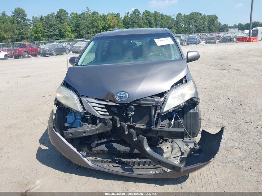 TOYOTA SIENNA 2013 VIN 5TDYK3DCXDS377912