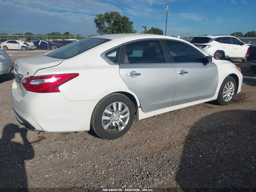 2016 NISSAN ALTIMA auction photo 4