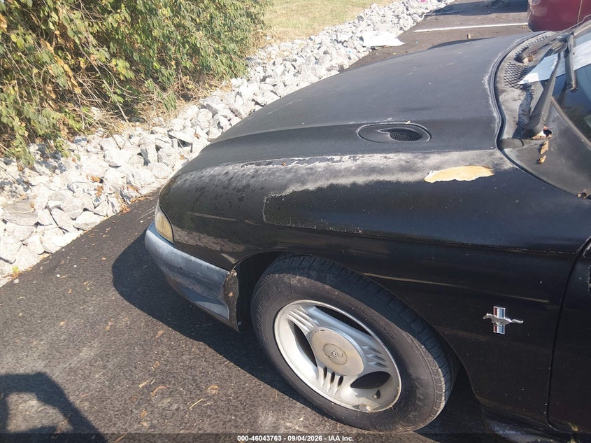 1994 FORD MUSTANG auction photo 6